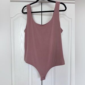EXPRESS Stretch Thong Snap Bodysuit Size XL Rose Gold Sleeveless Body Contour